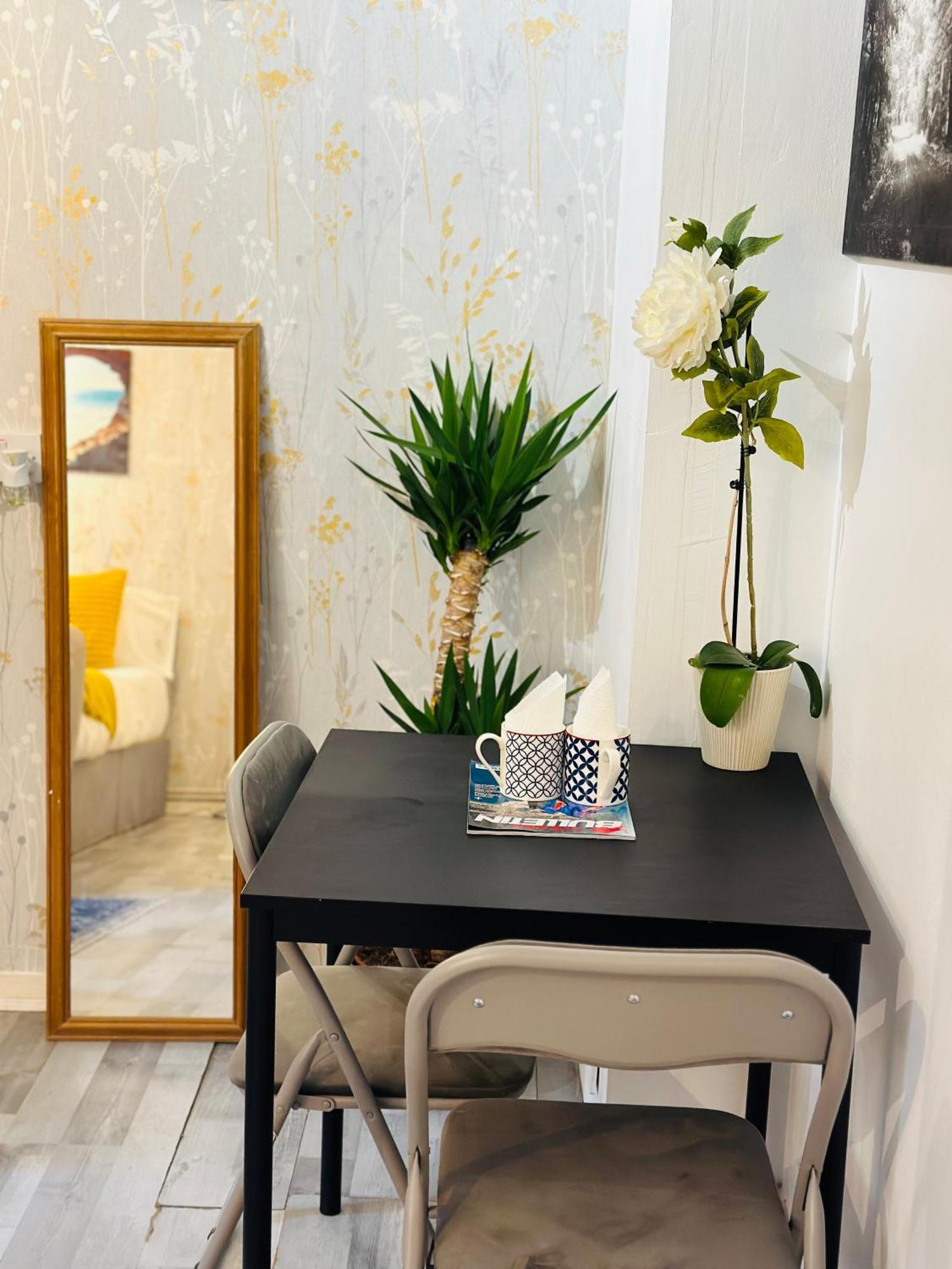 Studio Apartment In London, Bethnal Green Exterior photo